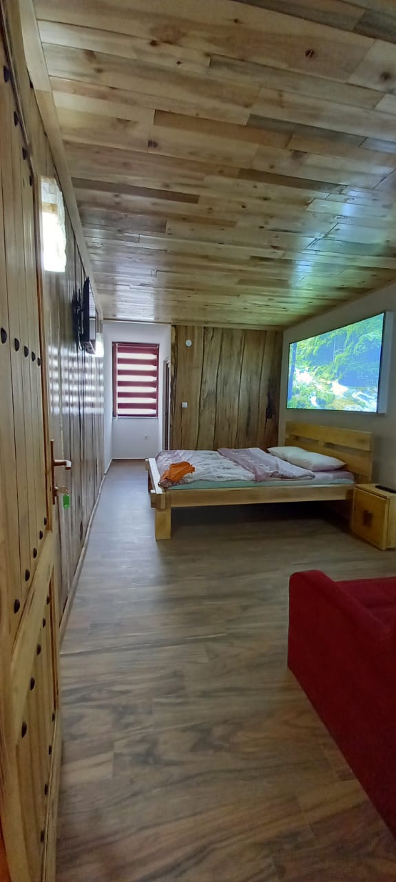 Hotel Prevalla Balkan Destination triple room